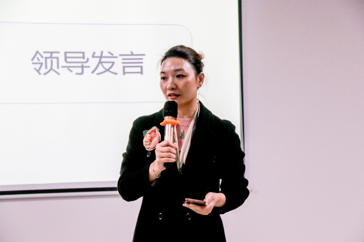 陳燕玲董事發言.jpg 陳燕玲董事發言.jpg